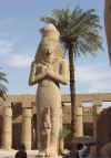 karnak13.jpg (124992 octets)
