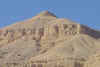 Vall�e des rois - Al-Qurn, la pyramide naturelle.jpg (155657 octets)